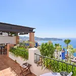 Stunning Sea Views Pool Garden 펜션 라 에라두라