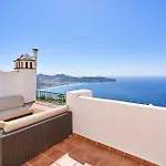 Stunning Sea Views Pool Garden 펜션