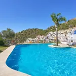 Stunning Sea Views Pool Garden 펜션 라 에라두라